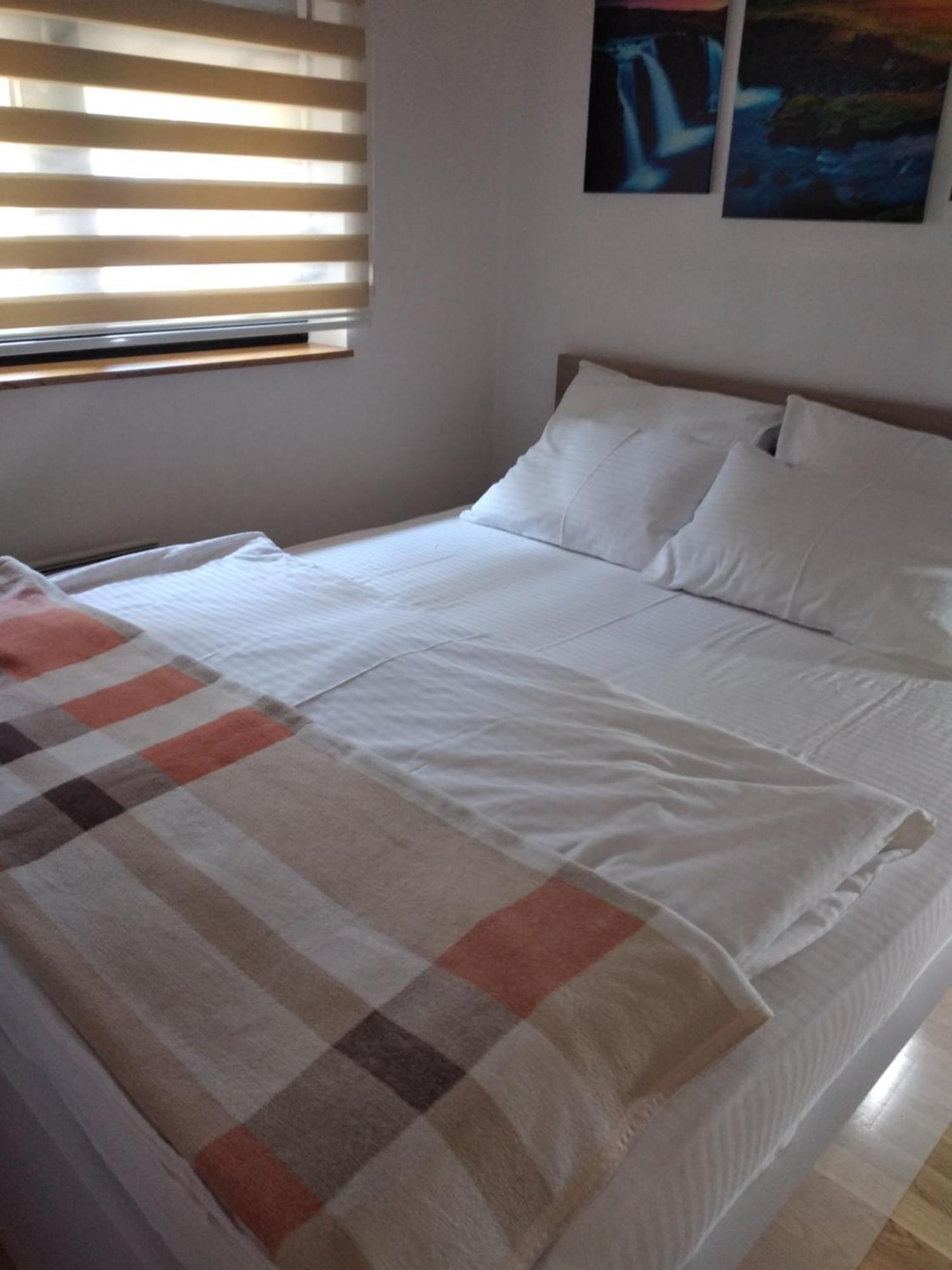 Sneza Apartment *